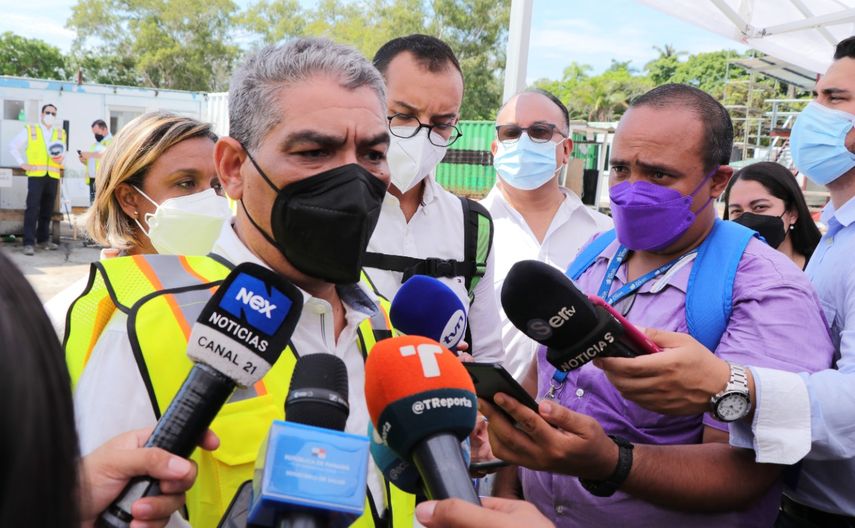 El Ministro de Salud (MINSA), Luis Francisco Sucre, reiteró este martes que la aplicación de la segunda dosis de refuerzo ha sido aprobada para las personas mayores de 12 años que presenten problemas de inmunodeficiencia.