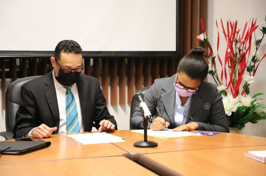 Los funcionarios de compras y tesorería de la Caja de Seguro Social (CSS) y administrativos de la entidad de Salud lograron un acuerdo la noche de este 7 de junio, finalizando así el paro de labores que se mantuvo por 1 semana.