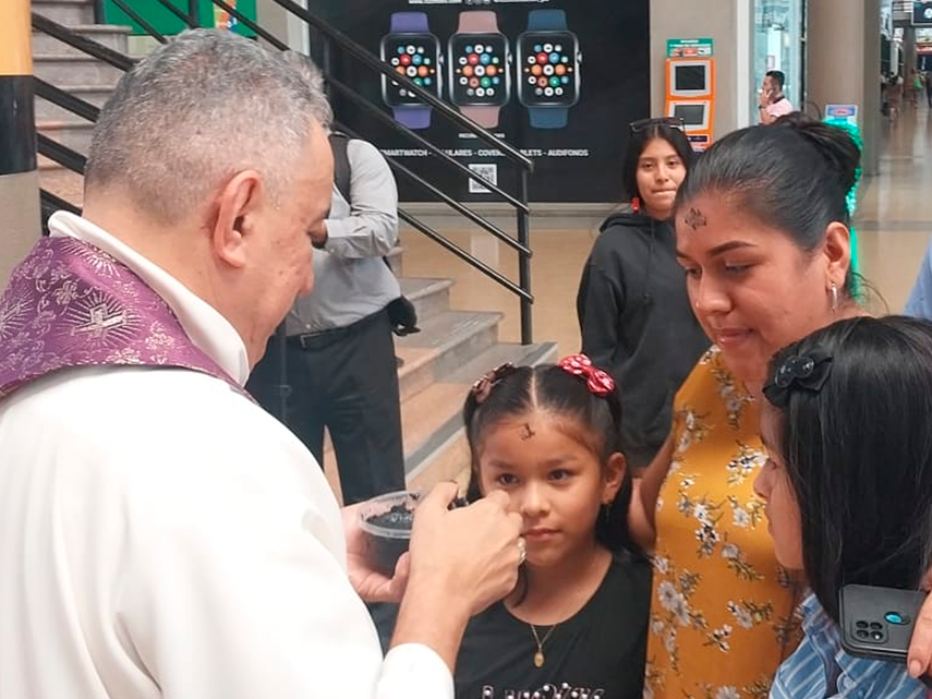 Albrook:  Realizan imposición de cenizas en la Terminal