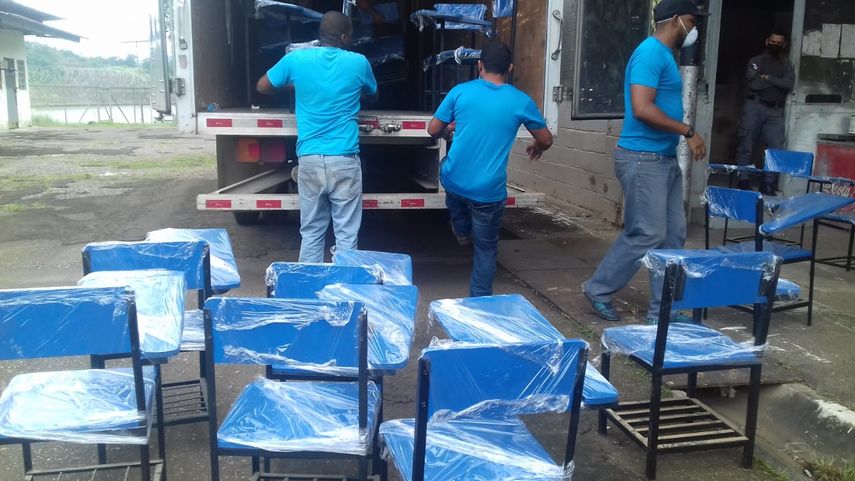 Panamá: 700 sillas restauradas por privados de libertad