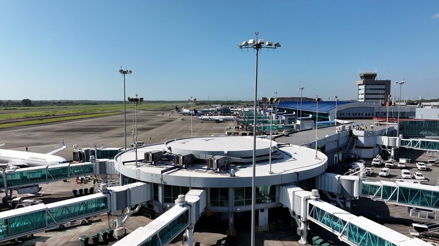 Con inversión de más de $280,000, Tocumen optimiza techos de sus satélites