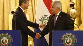El presidente de la República de Panamá, José Raúl Mulino, sostuvo este lunes&nbsp;una conversación telefónica con su homólogo de Paraguay, Santiago Peña, en la que ambos coincidieron en la urgencia de promover, a corto plazo, un diálogo entre los mandatarios de la región enfocado en una transición democrática en Venezuela.