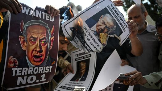 Irán acusa a países vecinos de estar al servicio del enemigo y advierte de más ataques Irán acusa a países vecinos de estar al servicio del enemigo y advierte de más ataques