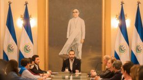 Presidente de El Salvador ordena cuarentena de 30 días por coronavirus