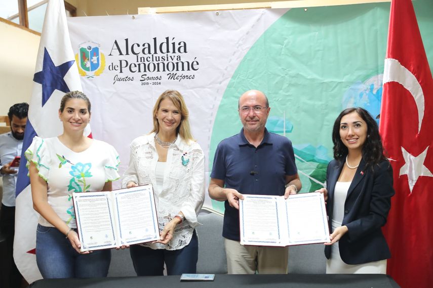 Panamá promueve diversidad biológica y cultural con Turquía