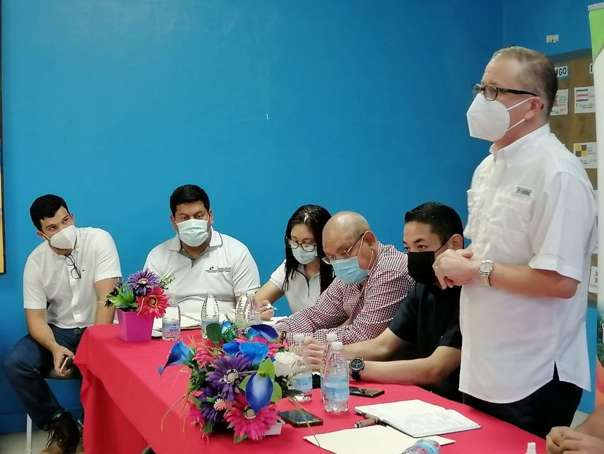 Durante un encuentro entre las fuerzas vivas de Barú y el Gobierno nacional