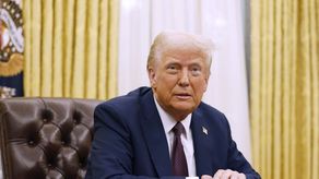 Trump suspende sanciones a Colombia tras aceptar deportaciones