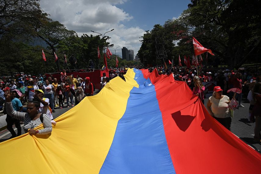 Venezuela detiene a otro dirigente de campaña de opositora Machado