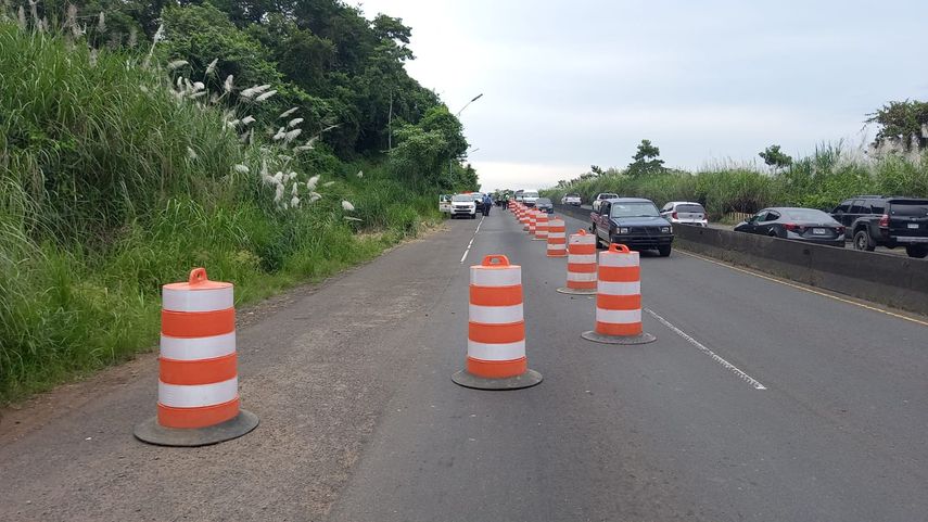 MOP ordenó cierre de carril en la vía Panamericana por nuevo hundimiento.