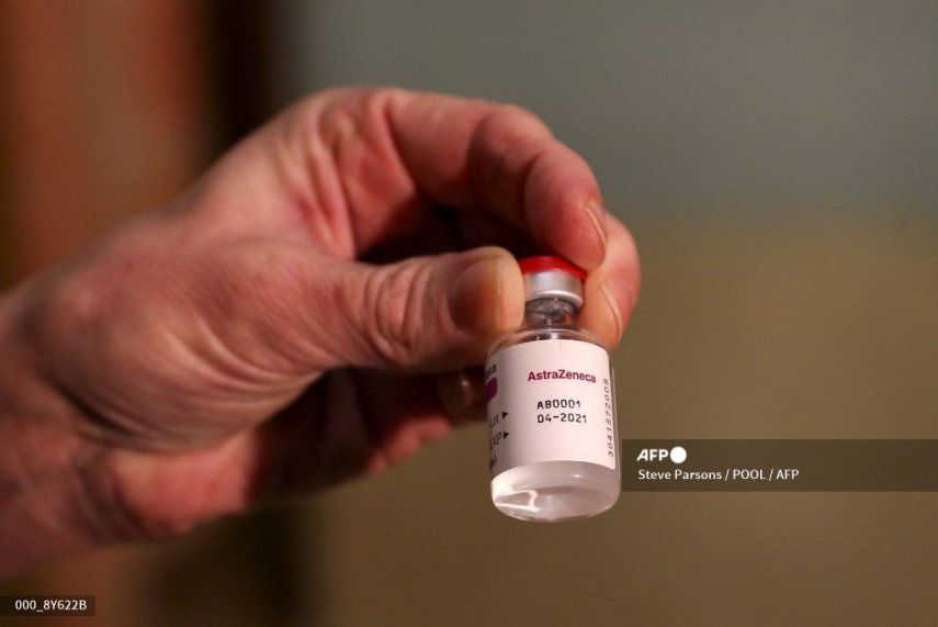 Alergias graves se añaden a posibles efectos secundarios de vacuna AstraZeneca