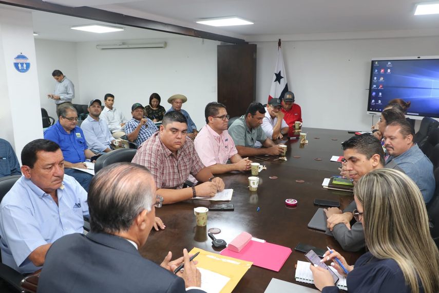 Productores de maíz exigen que se investiguen importaciones