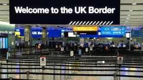 El Reino Unido prohíbe llegadas desde Sudamérica