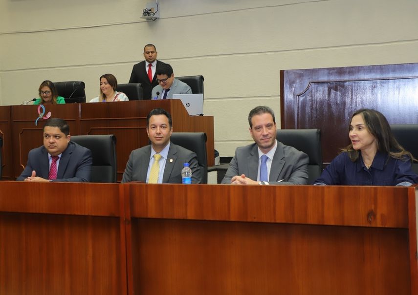 La Asamblea Nacional aprobó en tercer debate el Proyecto 138, que modifica la Ley de Responsabilidad Fiscal, con el objetivo de asegurar un control efectivo sobre la deuda pública y el uso responsable de los fondos del Estado. La Asamblea Nacional aprobó en tercer debate el Proyecto 138, que modifica la Ley de Responsabilidad Fiscal, con el objetivo de asegurar un control efectivo sobre la deuda pública y el uso responsable de los fondos del Estado.