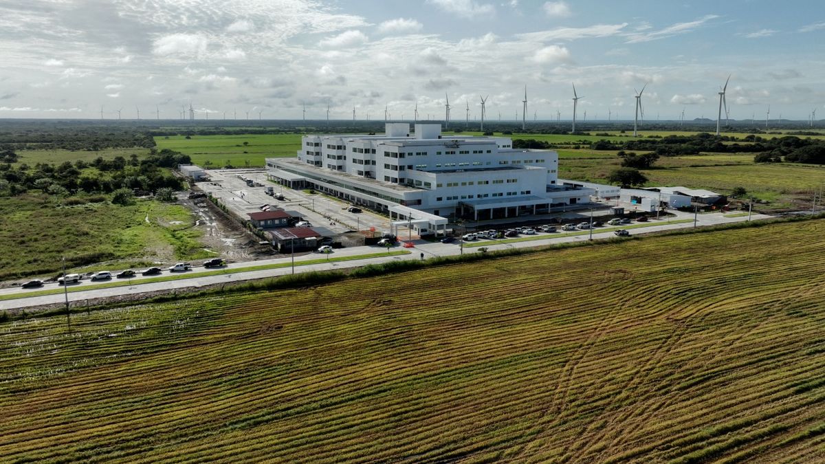 El Ministerio de Salud (Minsa) informó que se acelera la recuperación y puesta en funcionamiento de infraestructuras sanitarias que permanecían abandonadas o requerían importantes trabajos de rehabilitación, como parte de una estrategia para fortalecer la capacidad de atención y acercar los servicios de salud a la población. El Ministerio de Salud (Minsa) informó que se acelera la recuperación y puesta en funcionamiento de infraestructuras sanitarias que permanecían abandonadas o requerían importantes trabajos de rehabilitación, como parte de una estrategia para fortalecer la capacidad de atención y acercar los servicios de salud a la población.
