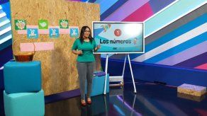 Docentes inician clases por televisión