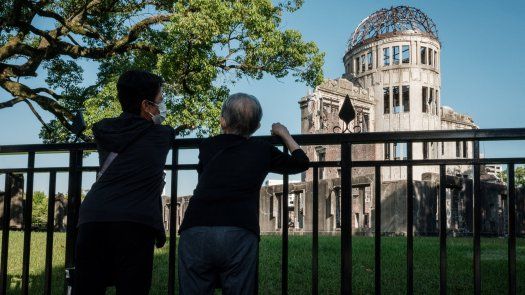 Japón va a intensificar medidas para frenar ola de covid-19