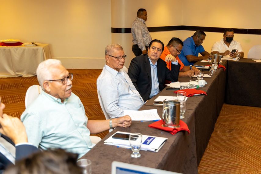 El precandidato presidencial y expresidente Martín Torrijos, se reunió con miembros del Consejo Nacional de Trabajadores Organizados (CONATO) y la Central General Autónoma de Trabajadores de Panamá (CGTP).
