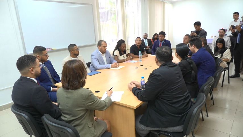 Minsa y CSS acordaron con los estudiantes de medicina volver a reunirse