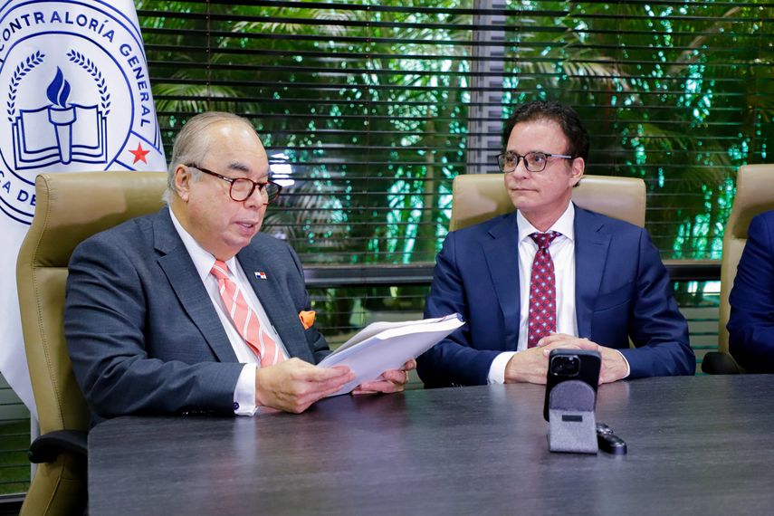 Caja de Seguro Social entrega estados financieros del año 2023 a la Contraloría