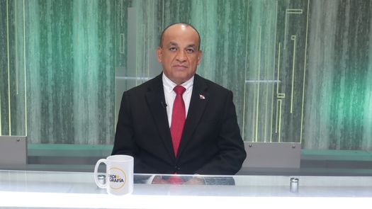 Alaín Cedeño rechaza rumores de golpe de Estado y se perfila para presidir la Asamblea