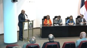 Controversia por entrevista de candidatos independientes a aspirantes a contralor