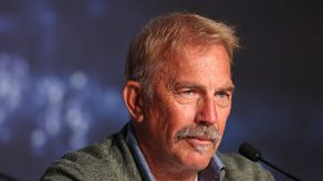 Kevin Costner hipotecó sus casas para financiar su película sobre la conquista del Oeste