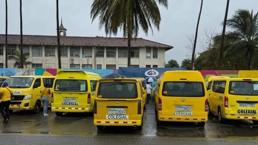 ATTT verifica cumplimiento de los busitos escolares. ATTT verifica cumplimiento de los busitos escolares.