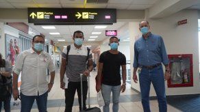 Futbolistas Manuel Vargas y Carlos Gutiérrez  regresan a Panamá