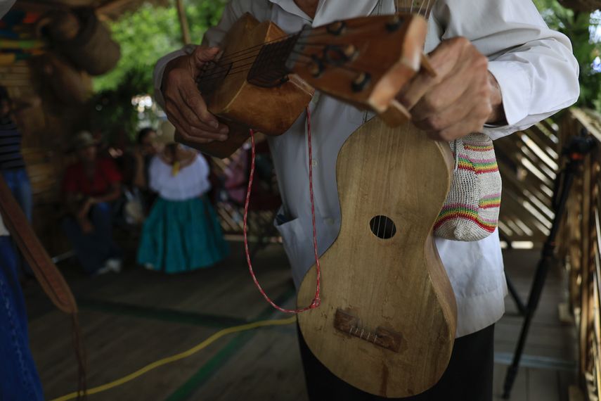 Guararé vibra con la Mejorana: tradición, fe y folclore en el corazón de Panamá