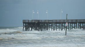 Un fortalecido Matthew se cierne sobre Florida tras estela de muerte en Haití