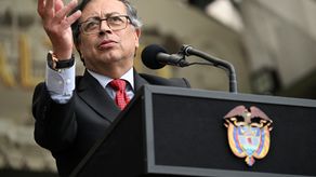 Presidente de Colombia suspende cese al fuego bilateral con disidencias de FARC tras ataque armado