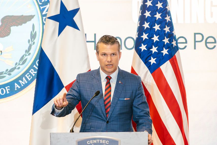 Pete Hegseth afirma ante jefes militares centroamericanos que China es una amenaza para la paz