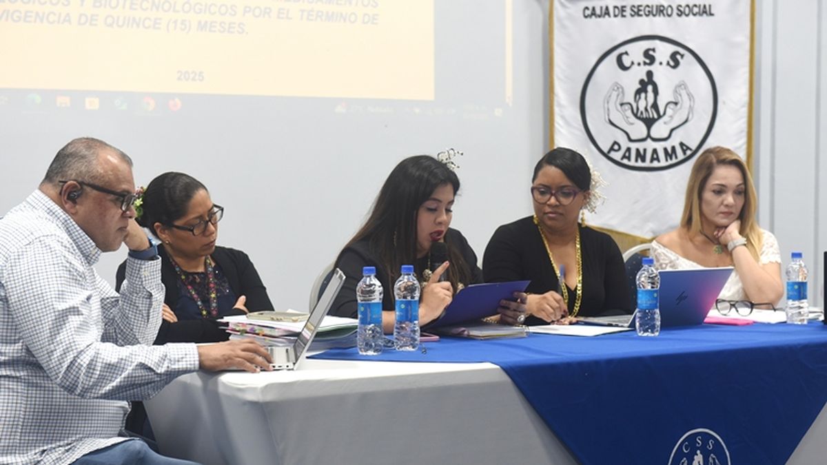 La Caja de Seguro Social (CSS) avanza en un proceso de licitación por B/.84,615,549.03 para la adquisición de medicamentos biológicos y biotecnológicos, con el propósito de garantizar el suministro continuo de tratamientos dirigidos a pacientes con enfermedades crónicas y degenerativas durante un período de 15 meses. La Caja de Seguro Social (CSS) avanza en un proceso de licitación por B/.84,615,549.03 para la adquisición de medicamentos biológicos y biotecnológicos, con el propósito de garantizar el suministro continuo de tratamientos dirigidos a pacientes con enfermedades crónicas y degenerativas durante un período de 15 meses.