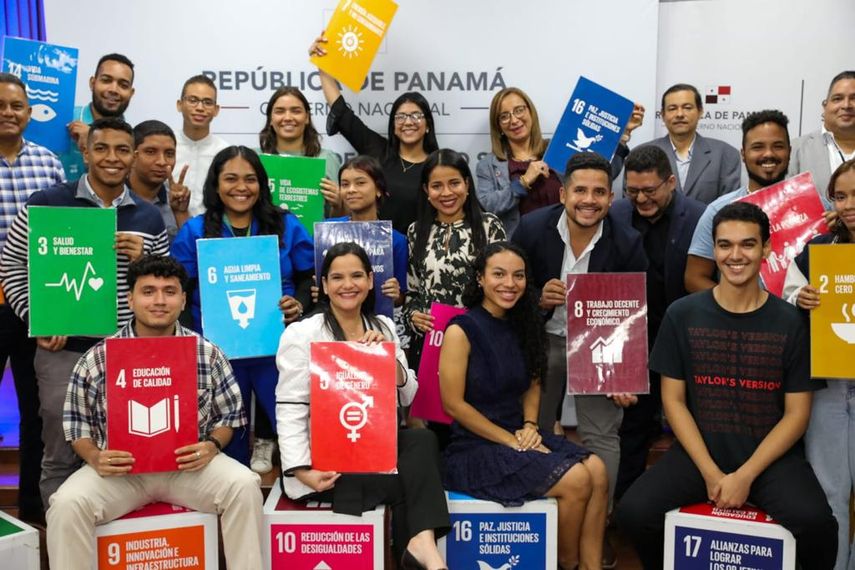 La Agenda 2030 reconoce iniciativas voluntarias, gubernamentales o privadas, que tienen el objetivo acelerar el cumplimiento de los ODS en Panamá. La Agenda 2030 reconoce iniciativas voluntarias, gubernamentales o privadas, que tienen el objetivo acelerar el cumplimiento de los ODS en Panamá.
