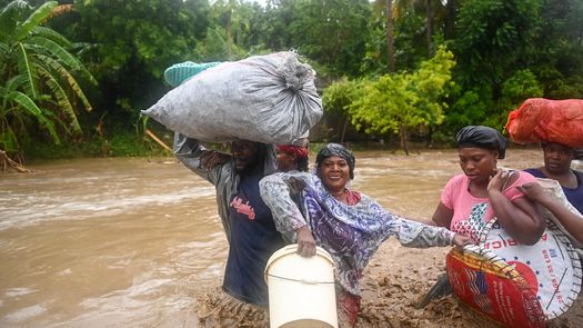 Inundaciones causan estragos en Haití; se reportan al menos 43 muertos y miles de desplazados