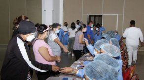 1000 pacientes con enfermedades crónicas se aplican su dosis contra la COVID-19