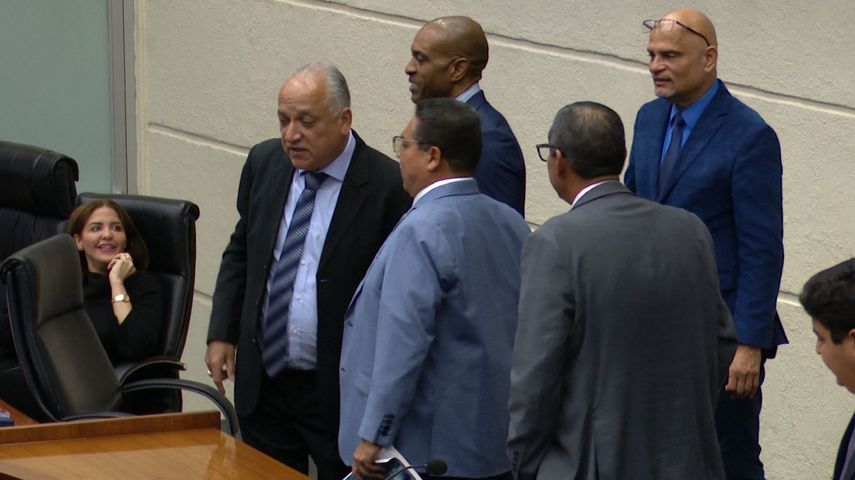 Diputados pulsean por la conformación de las comisiones permanentes de la Asamblea