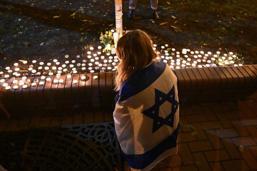 Un año después del ataque de Hamás a Israel, Joe Biden y Kamala Harris pidieron este lunes paz en Oriente Medio y el fin de una guerra que podría afectar a las elecciones estadounidenses del 5 de noviembre. Un año después del ataque de Hamás a Israel, Joe Biden y Kamala Harris pidieron este lunes paz en Oriente Medio y el fin de una guerra que podría afectar a las elecciones estadounidenses del 5 de noviembre.