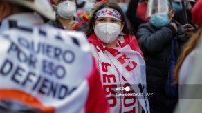 Perú vive otra semana de tensiones sin nuevo presidente