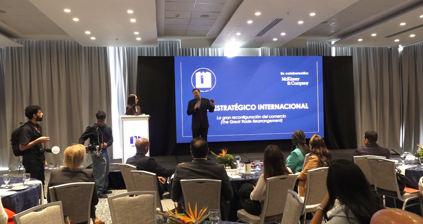 El foro fue organizado por la Cámara Marítima de Panamá.