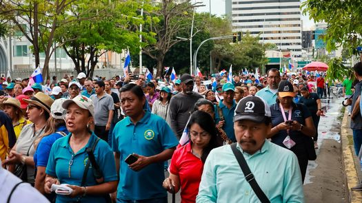 Huelga docente cumple un mes. Mulino pide a padres a enviar a sus hijos a las escuelas