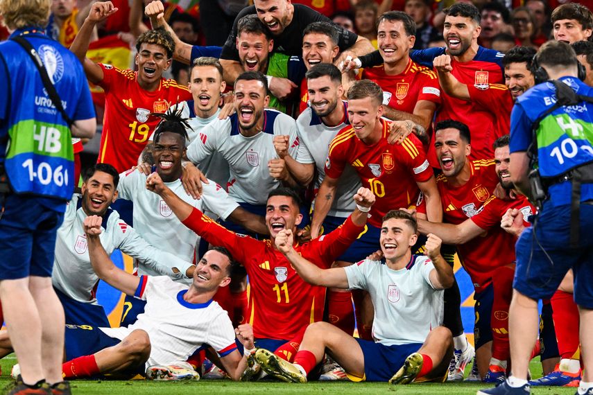 España gana 2-1 a Francia y se clasifica a la final de la Eurocopa