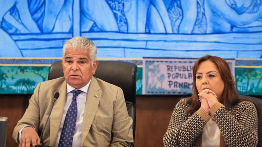 Presidenta de la Asamblea Nacional, Dana Castañeda tiende pueblo de diálogo con Sitraibana