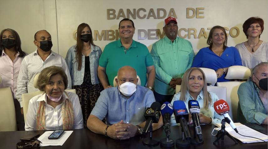 Cambio Democrático expulsó a 15 diputados disidentes