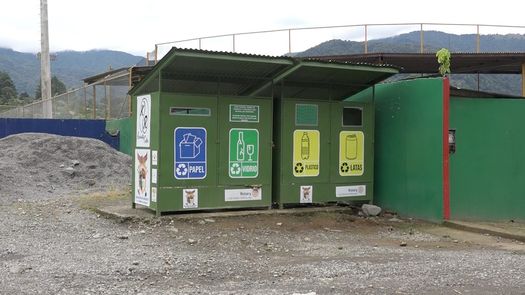 El proyecto de reciclaje en Boquete, surge para incentivar a la población y los visitantes a conservar el medioambiente a través de la recolección de desechos.