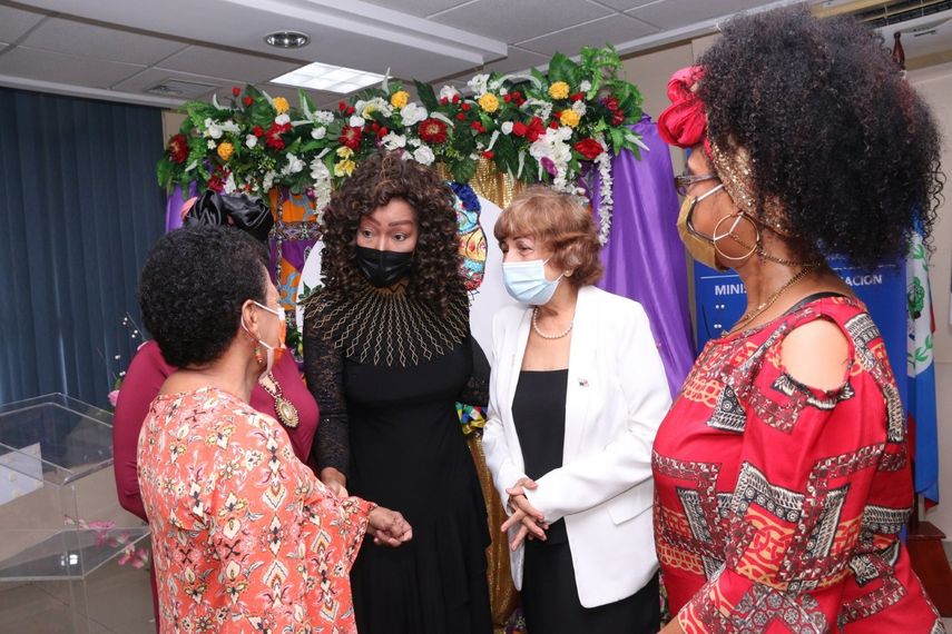 Bicentenario: Destacan aportes de mujeres afrodescendientes