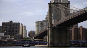 Economía EE.UU. creció más de lo estimado en último trimestre de 2023