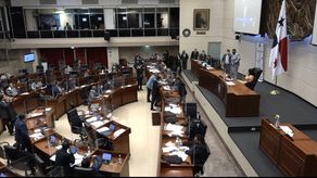 Asamblea Nacional en sesión permanente por código electoral