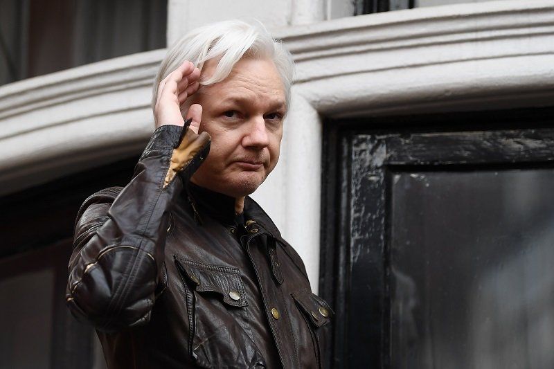Defensa de Assange en Ecuador presenta denuncia por filtración de información