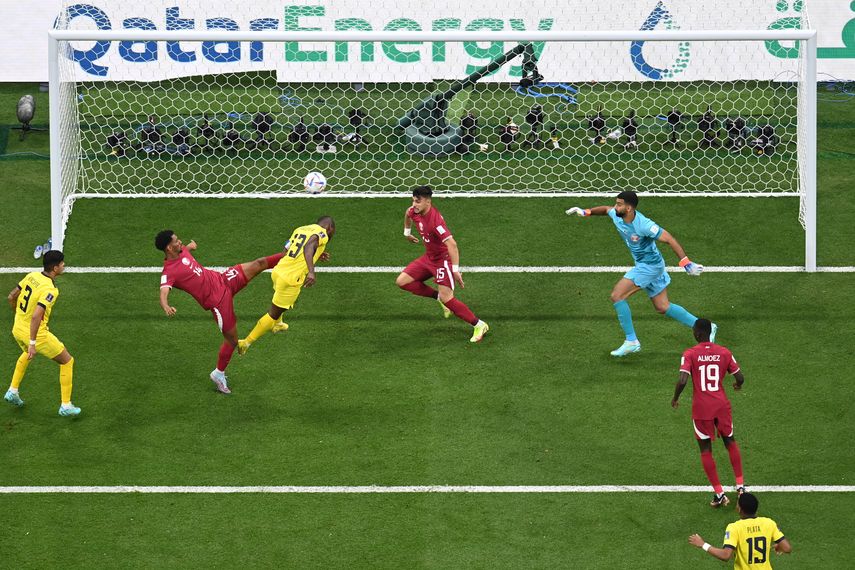 Antes de sus dos goles, a Enner Valencia de Ecuador se le había anulado tras una revisión en el VAR un tanto que había conseguido en el tercer minuto.